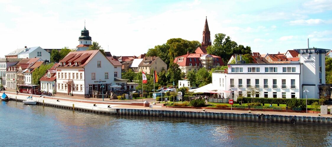 HafenHotel PommernYacht Ueckermünde Eksteriør billede